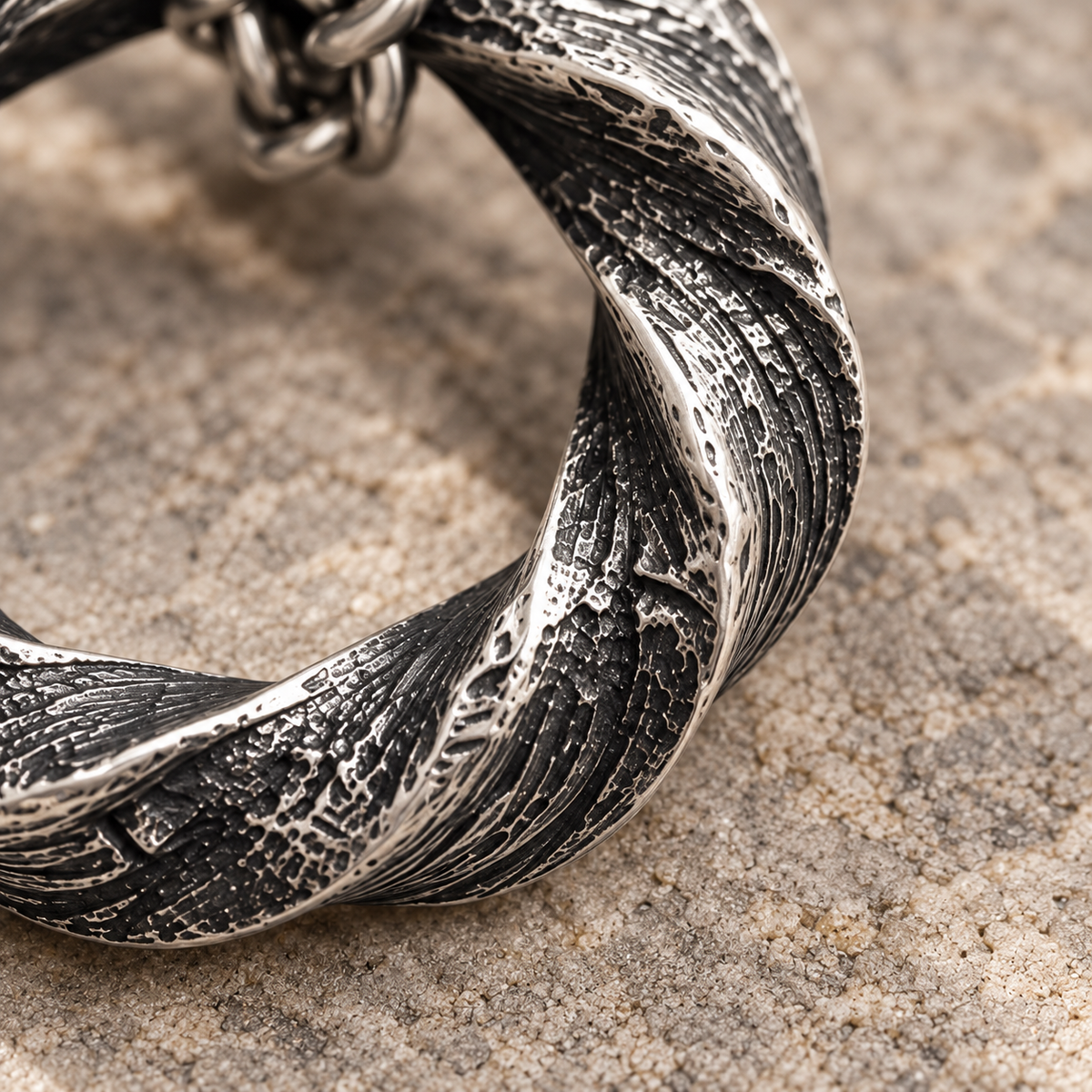 Nagare-En Pendant