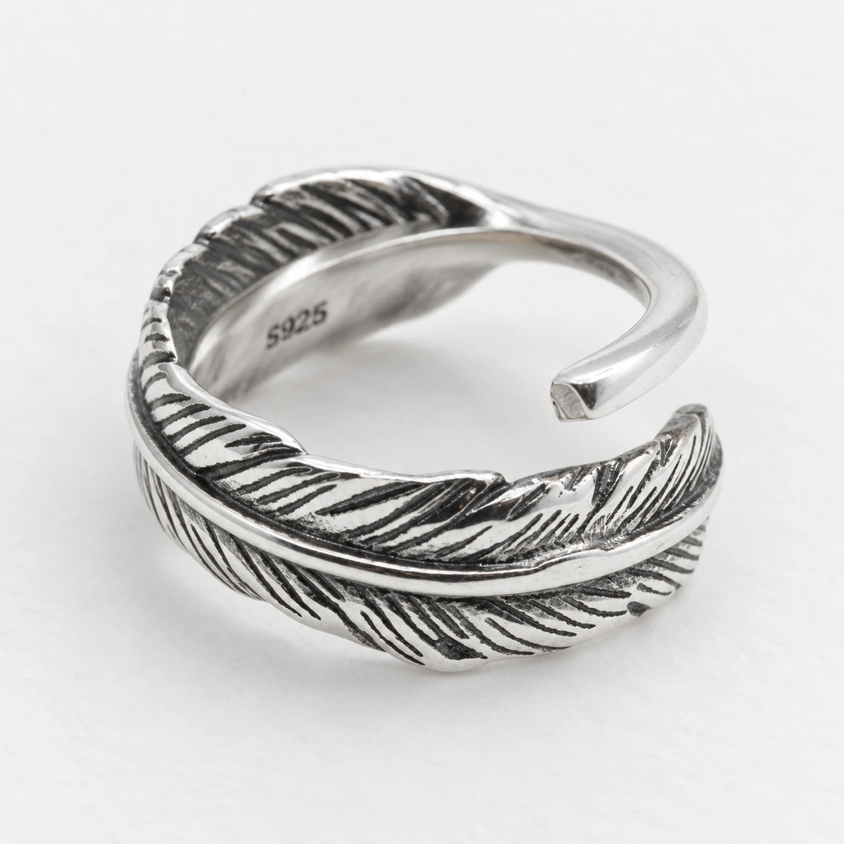 QUILL RING